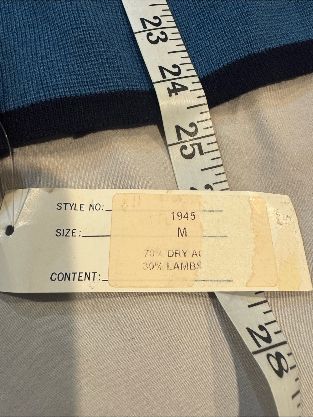 Button down sweater - Picture 7 of 8